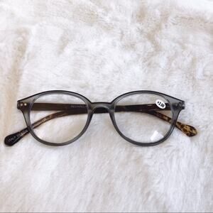Kaylee Gray Classic Round Reader Glasses